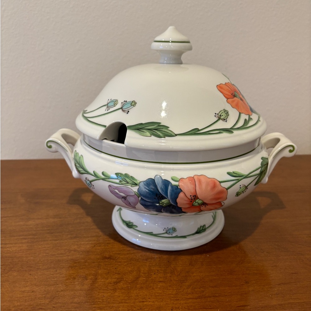 Villeroy & Boch Amapola Soup Tureen